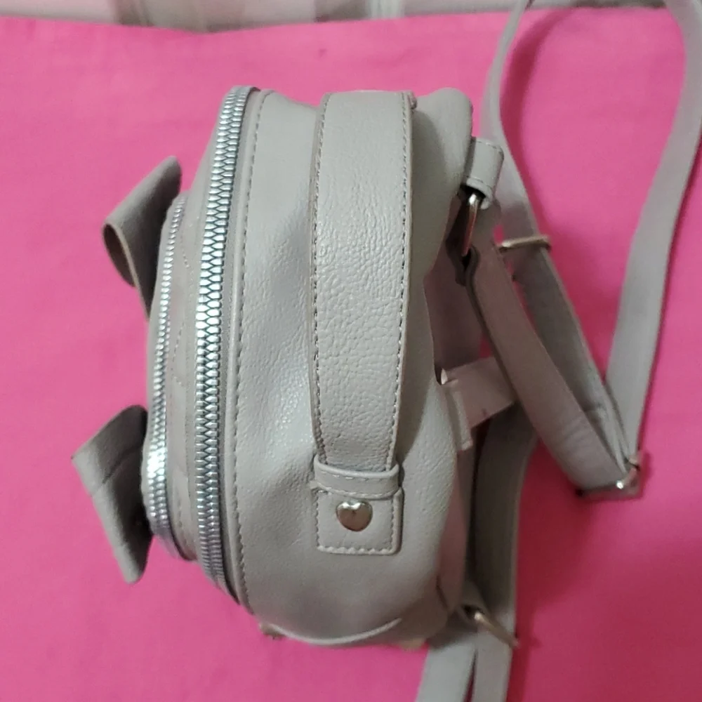 BETSEY JOHNSON MINI BACKPACK - Picture 4 of 8